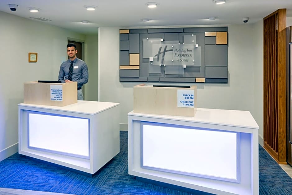Holiday Inn Express Hotel & Suites Dickinson By IHG