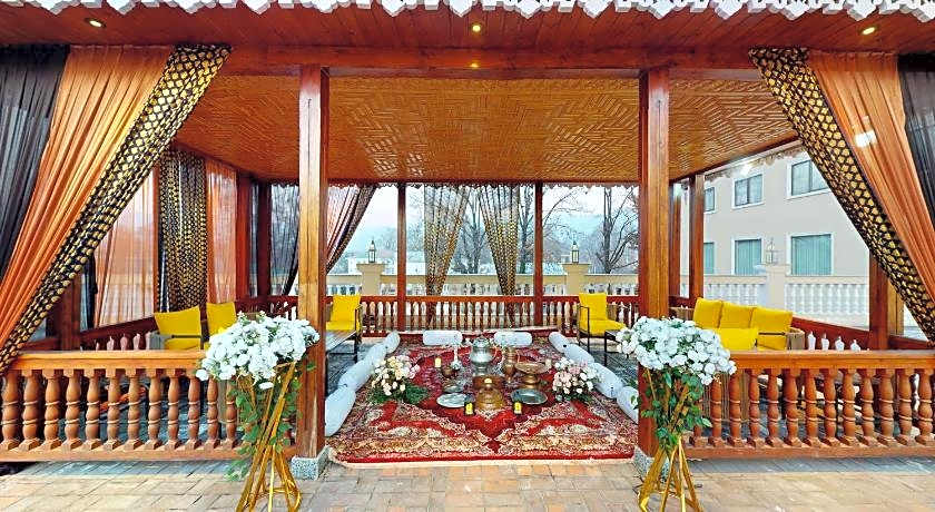 Radisson Collection Hotel & Spa, Riverfront Srinagar