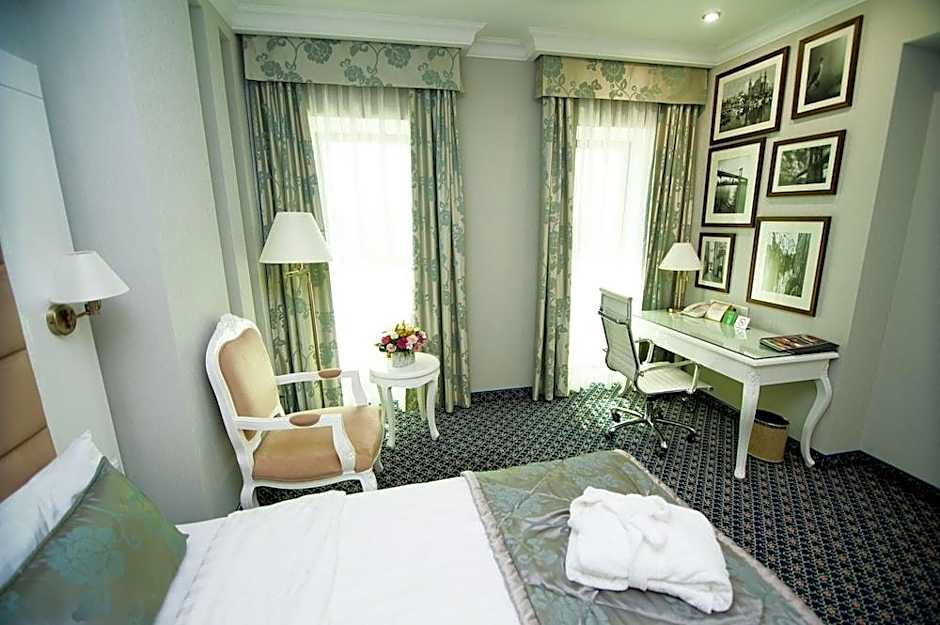 Kazzhol Hotel Astana