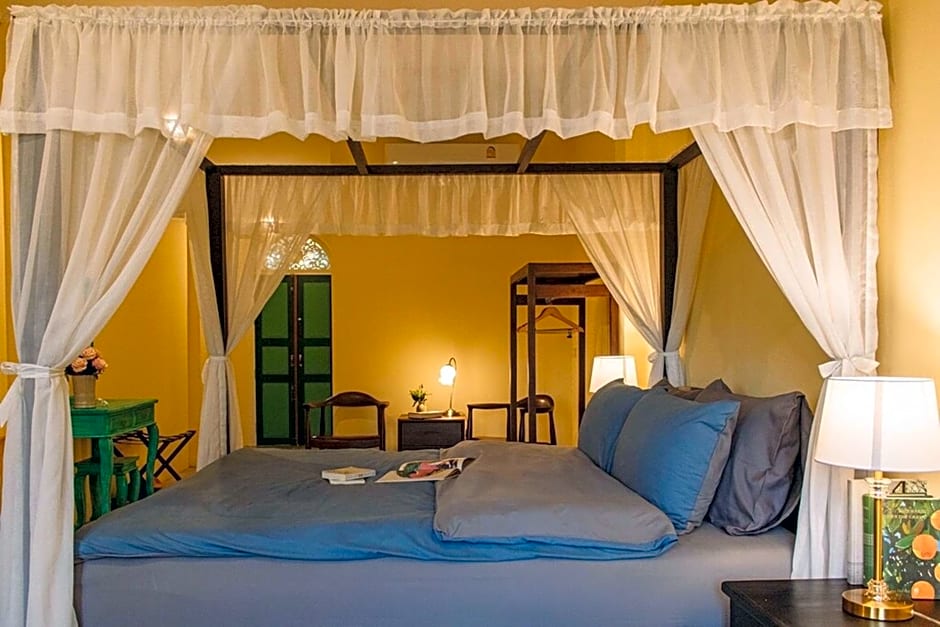 Bhirom at Baan Thongjaya