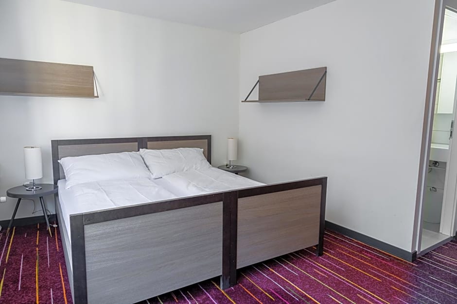 GLANDON Rooms Limelight - Self-Check-In
