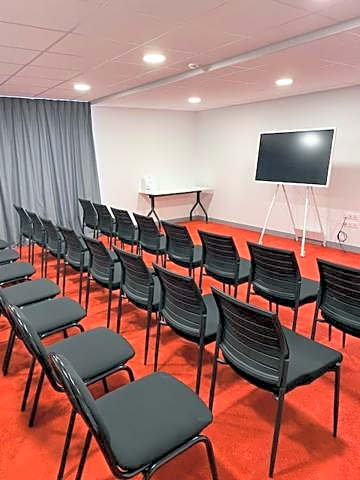Sure Hotel by Best Western Les Portes de Montauban