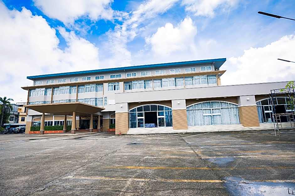 Chumphon Gardens Hotel