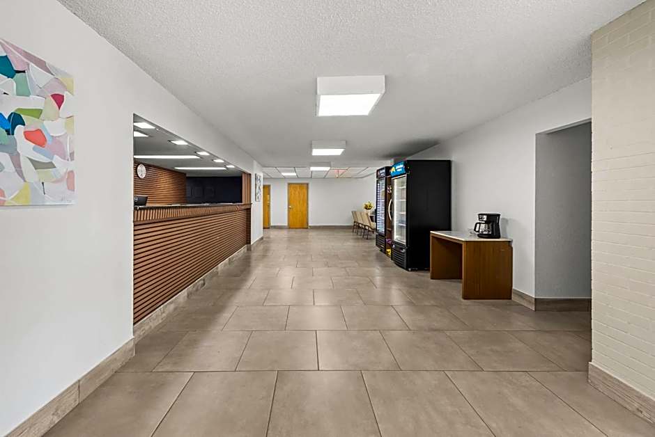 Suburban Studios Fairborn - Dayton