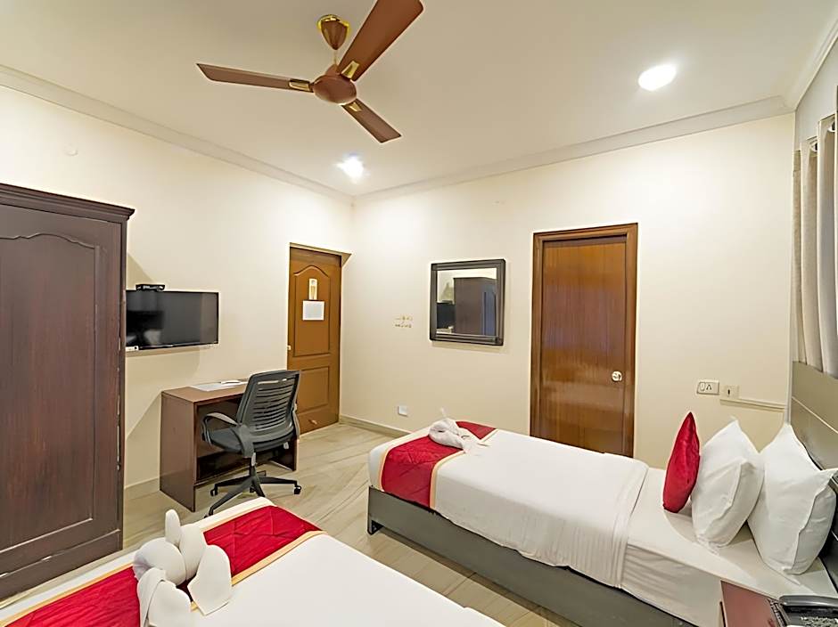 Hotel Athome & Serviced Apartments By Deccan Serai Hotels