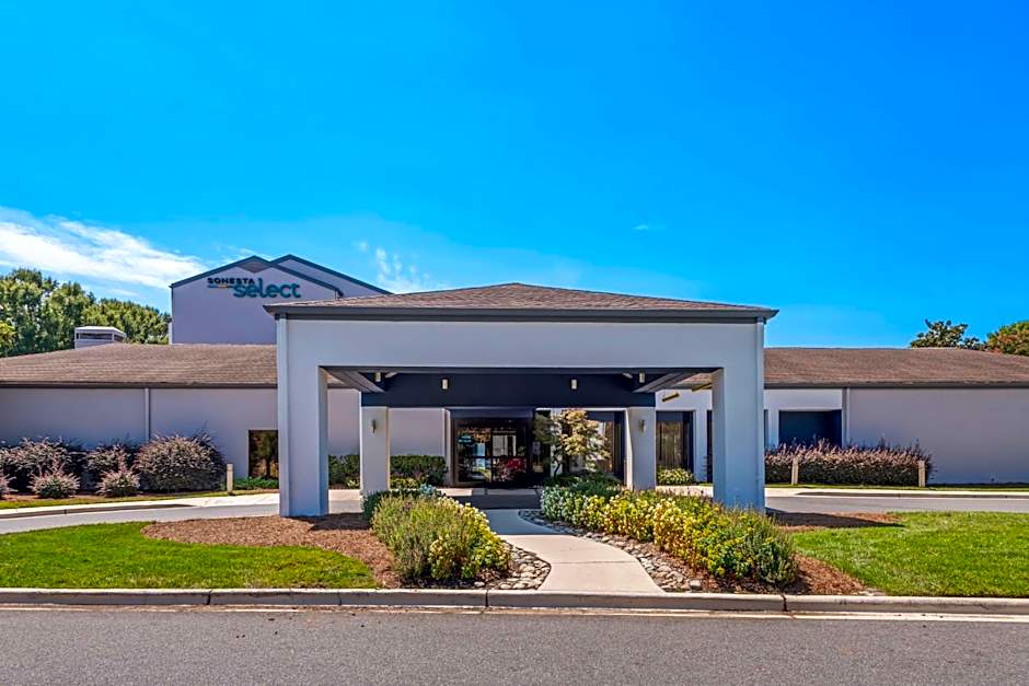 Sonesta Select Charlotte University Research Park