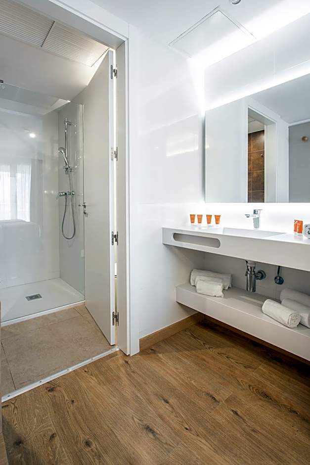 Pierre & Vacances Apartamentos Edificio Eurobuilding 2