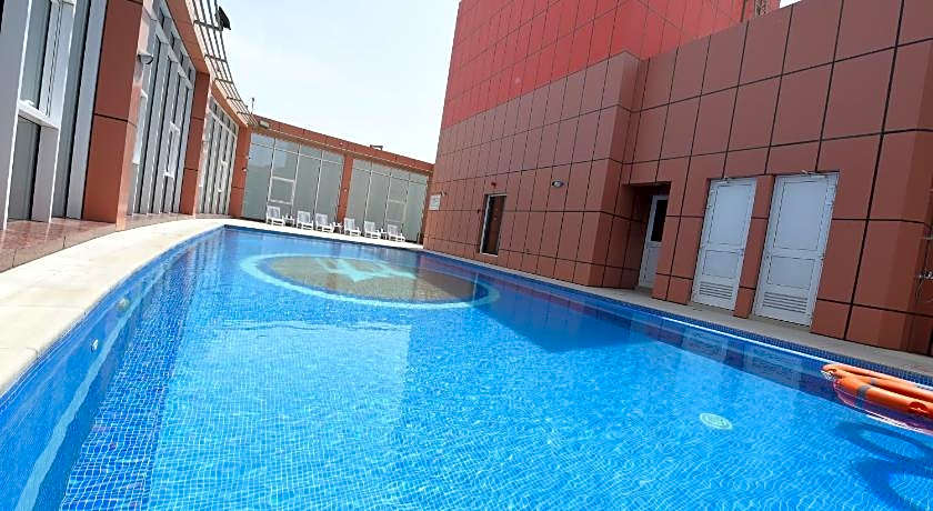 Orange Suites Hotel.