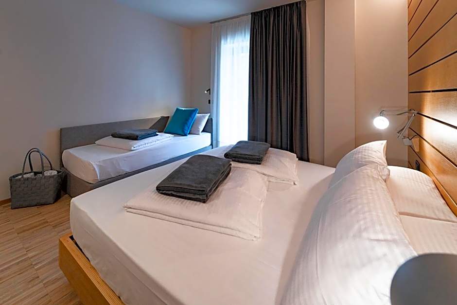 Lake Front Hotel Mirage