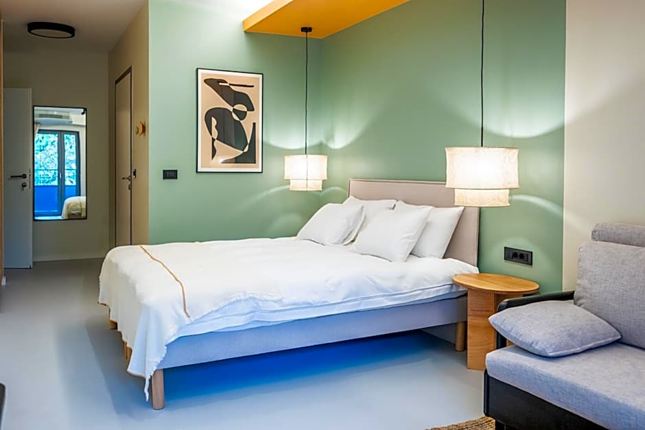 Rooms 23 - FLOK Petrova