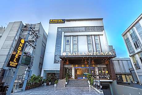 Hotel Kailash Plaza  Rajpur Road