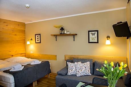 Triple Room with Private Bathroom