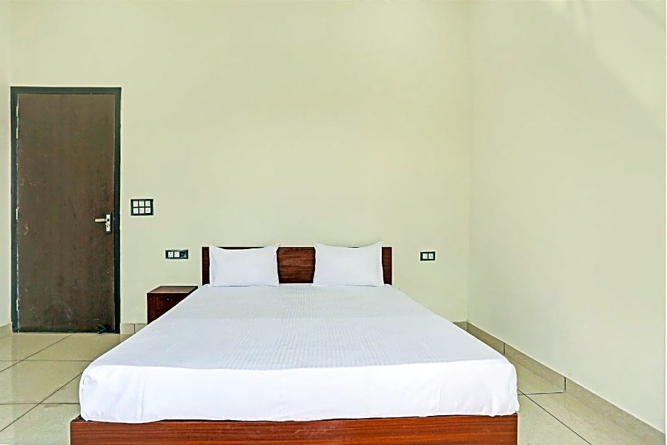 Super Hotel O Park Inn Near Parashuram Chowk