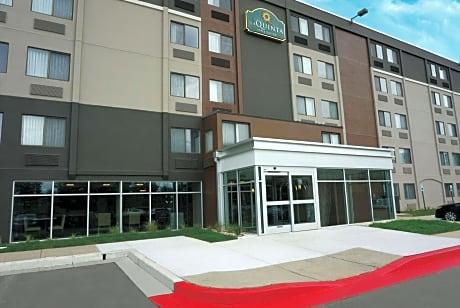 La Quinta by Wyndham Baltimore N / White Marsh