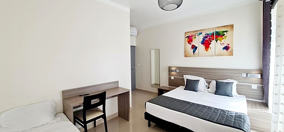 ESPERANCE HOTEL