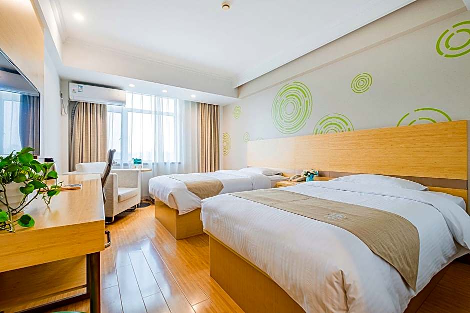 Greentree Inn Yangzhou Plaza Business Hotel – Yangzhou, VA