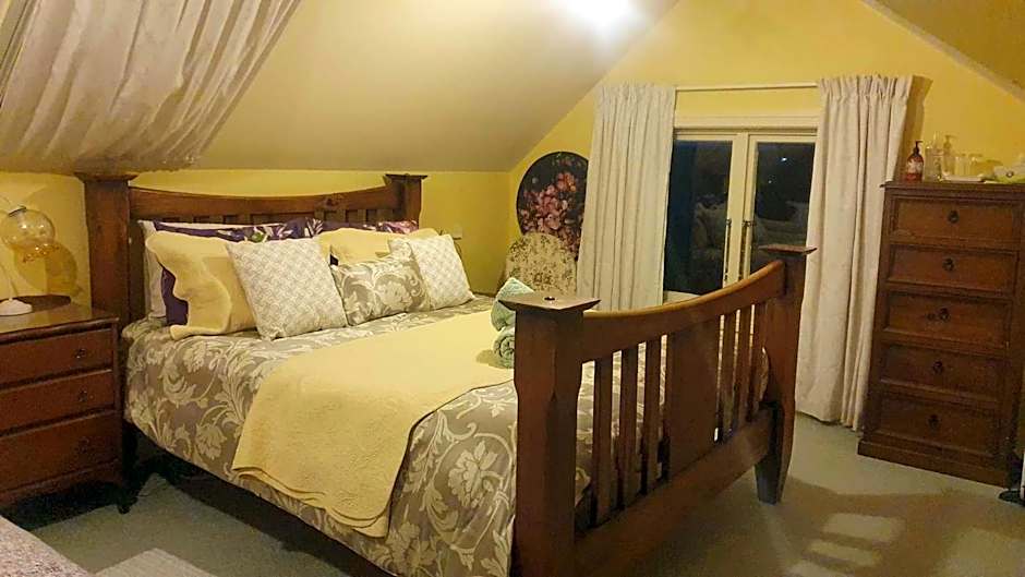 Century House B & B flatlette