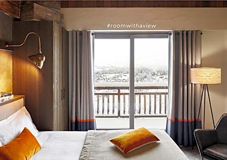 Suite with Balcony with High Tea (dec-april)