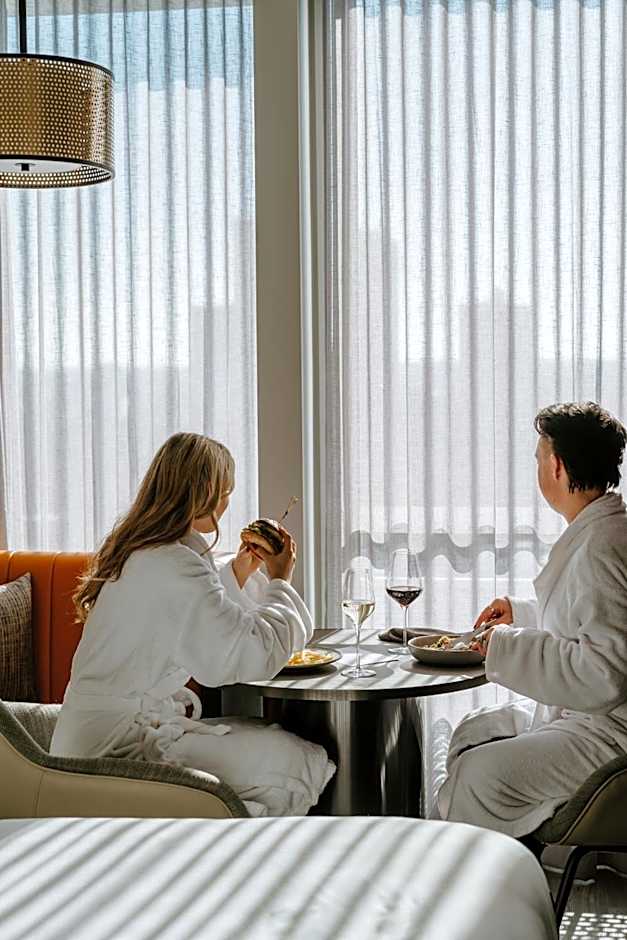 The Motley Hotel Richmond, Tapestry Collection by Hilton