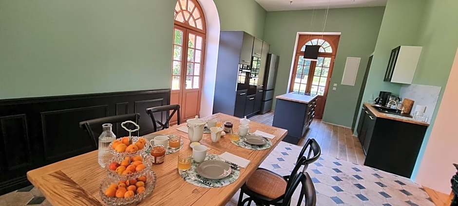 Les Ecuries du Château de Brumare