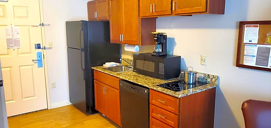 Candlewood Suites Champaign Urbana Univ Area Hotel By IHG