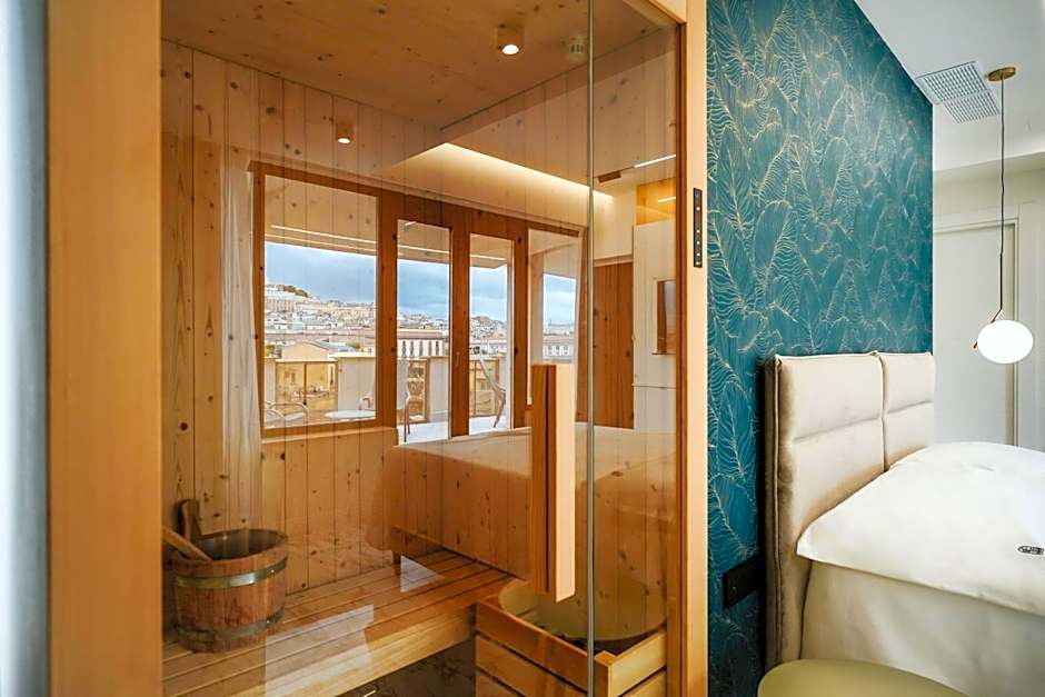 POETICA BOUTIQUE SKY HOTEL