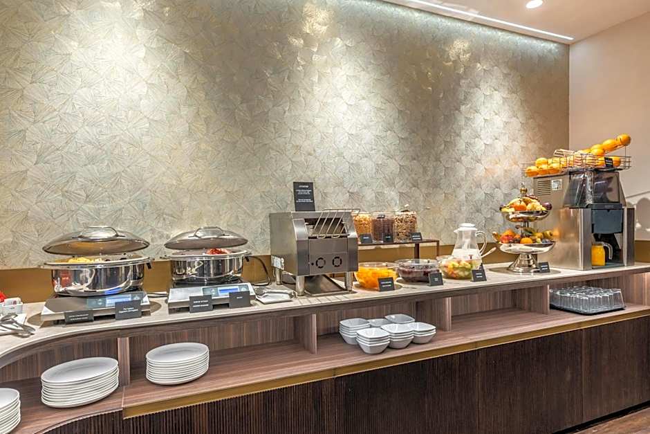 Hotel Raffaello; Sure Hotel Collection by Best Western