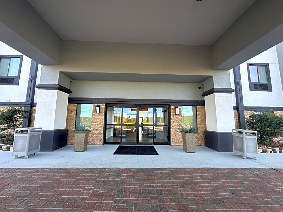 Comfort Inn & Suites