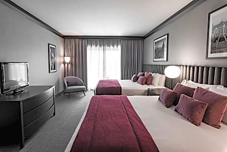 Family Suite with Club Lounge Access