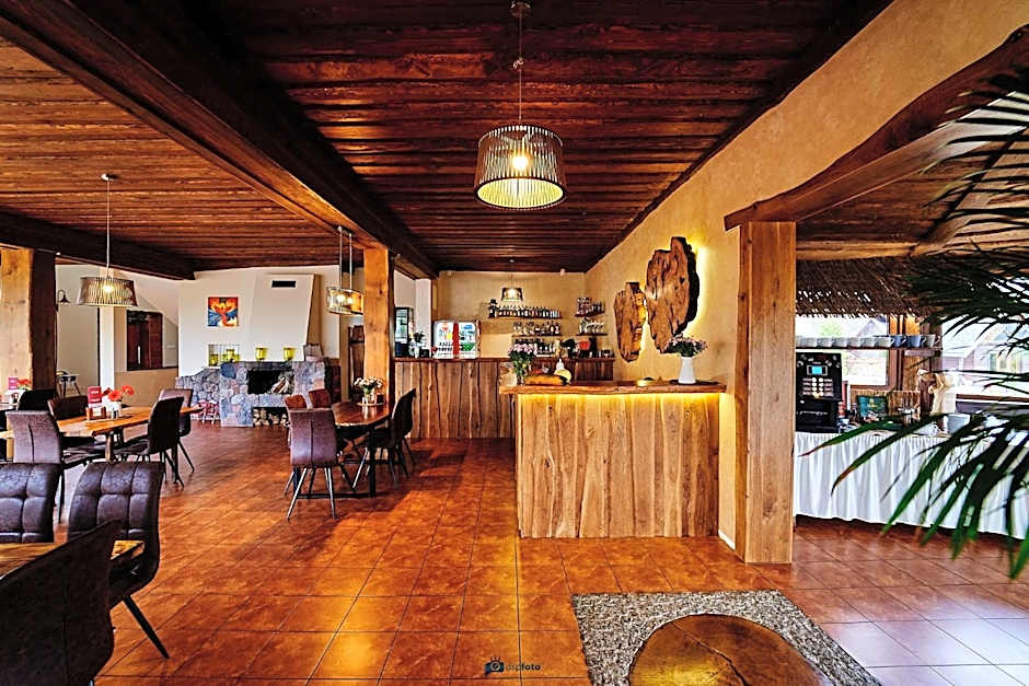 Gościniec pod Strzechą