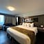 Super 8 by Wyndham Macleod Trail Calgary
