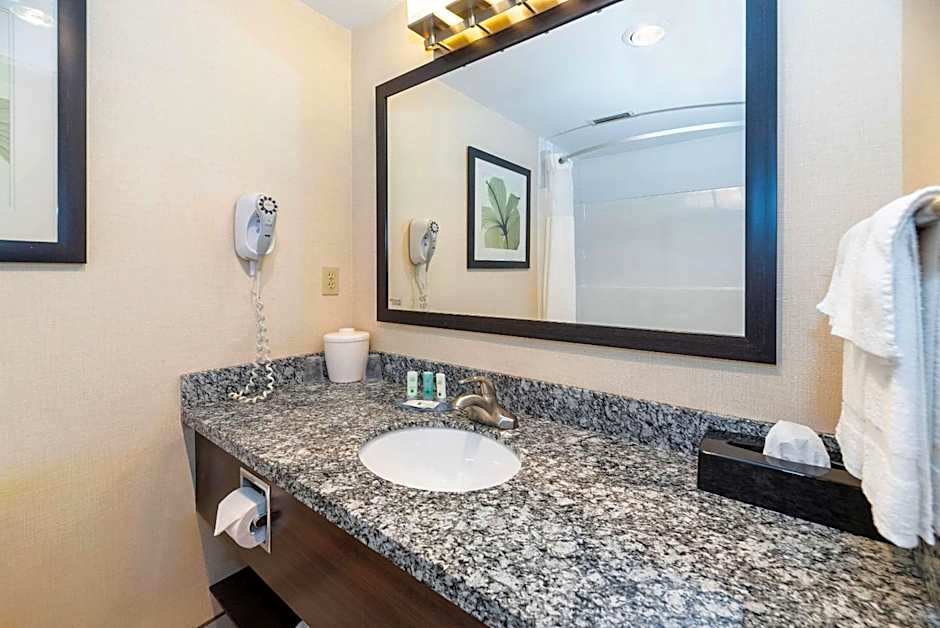 Prestige Riverside Lodge Quesnel