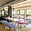 greet Hotel Beaune
