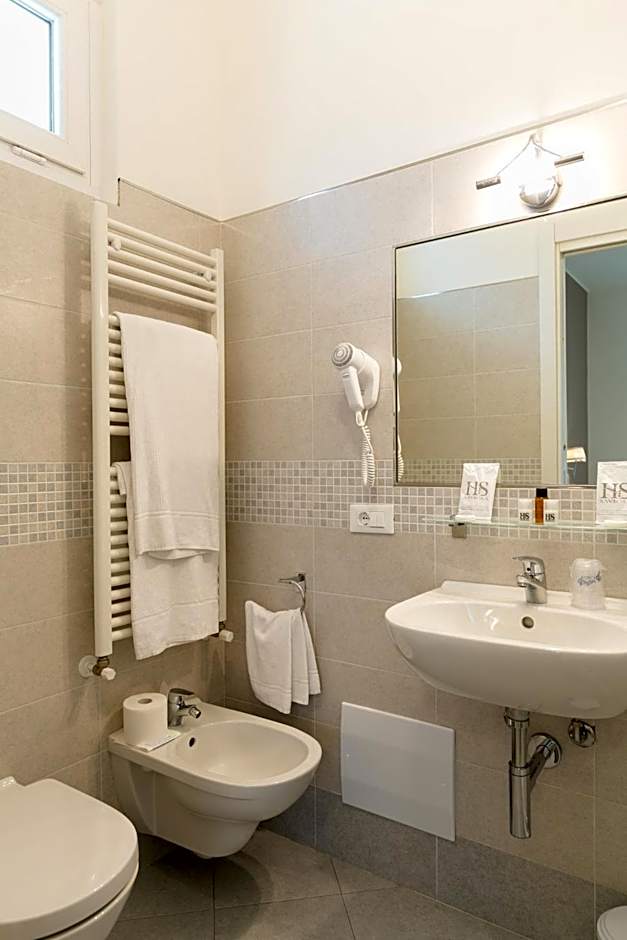 Hotel Saviola