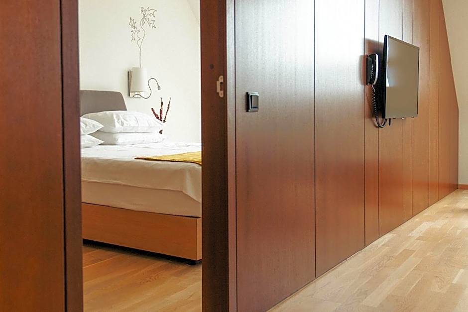 Mana Suites & Sea SPA