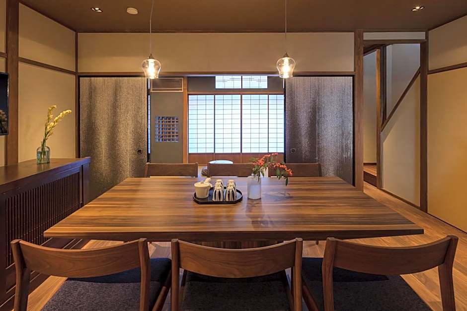 Hikoso-machi Gin no Ma