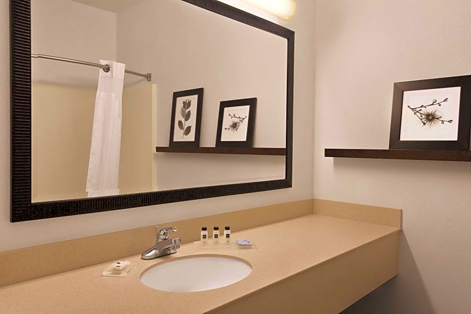 Country Inn & Suites by Radisson, Bryant (Little Rock), AR