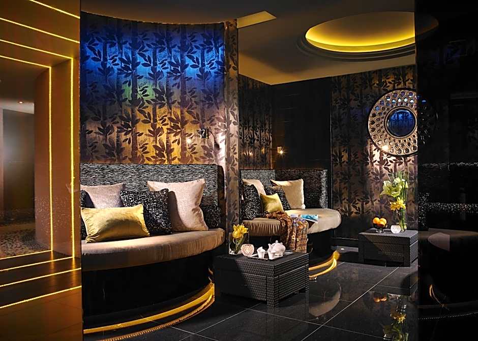 Westport Coast Hotel