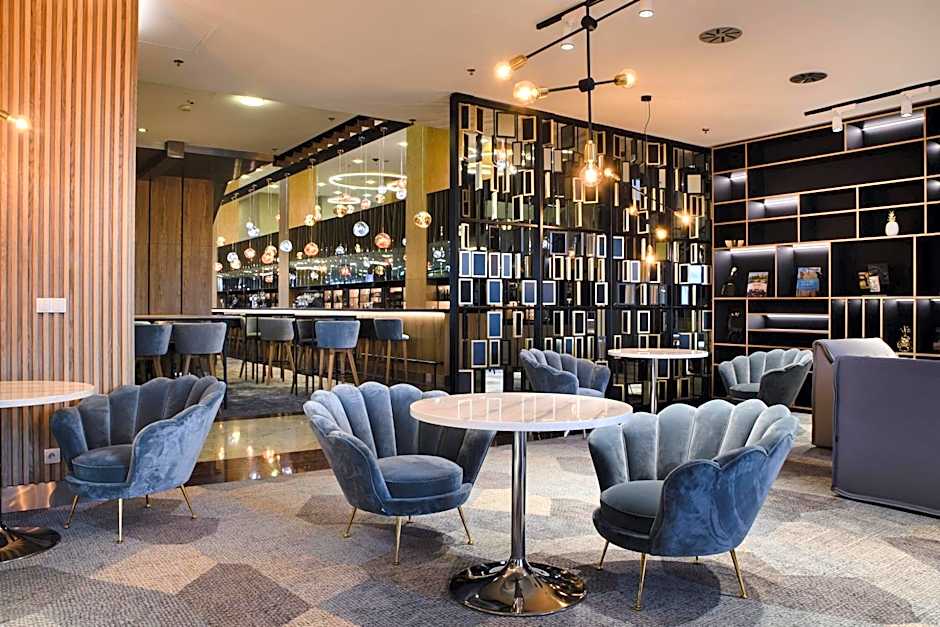Courtyard by Marriott Warsaw Airport
