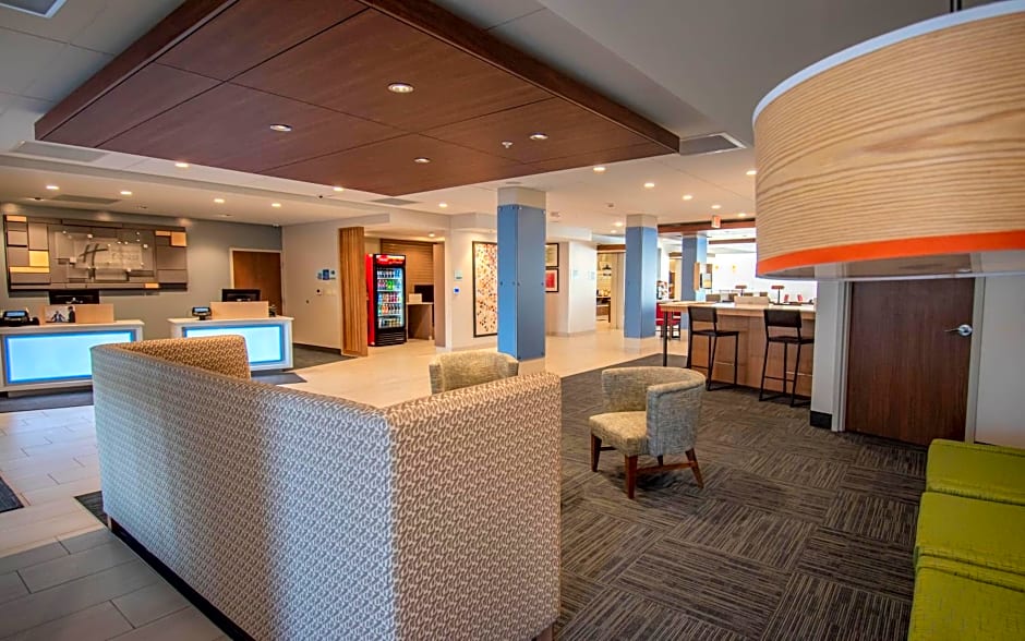 Holiday Inn Express and Suites Tonawanda Buffalo Area By IHG
