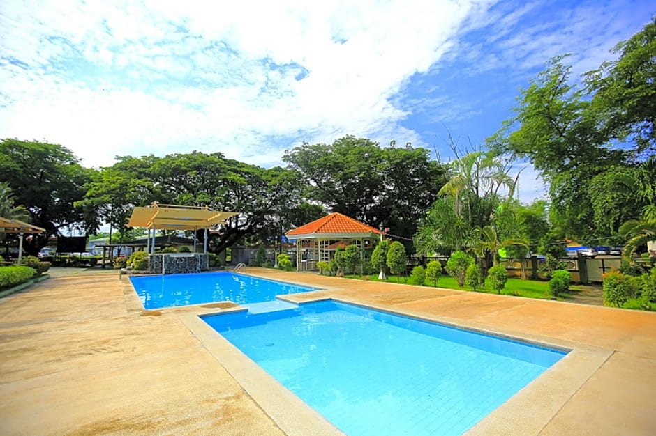 Subic Bay Peninsular Hotel