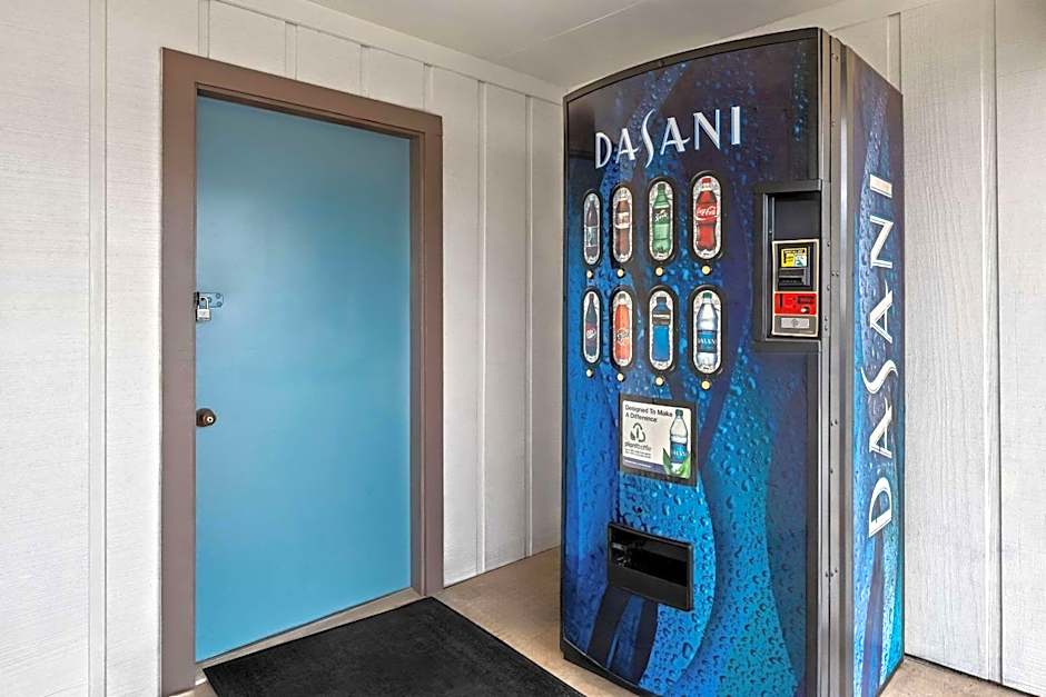 Rodeway Inn & Suites