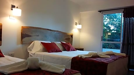 King Quadruple Room with Pool View