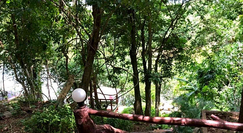 Saiyok River House