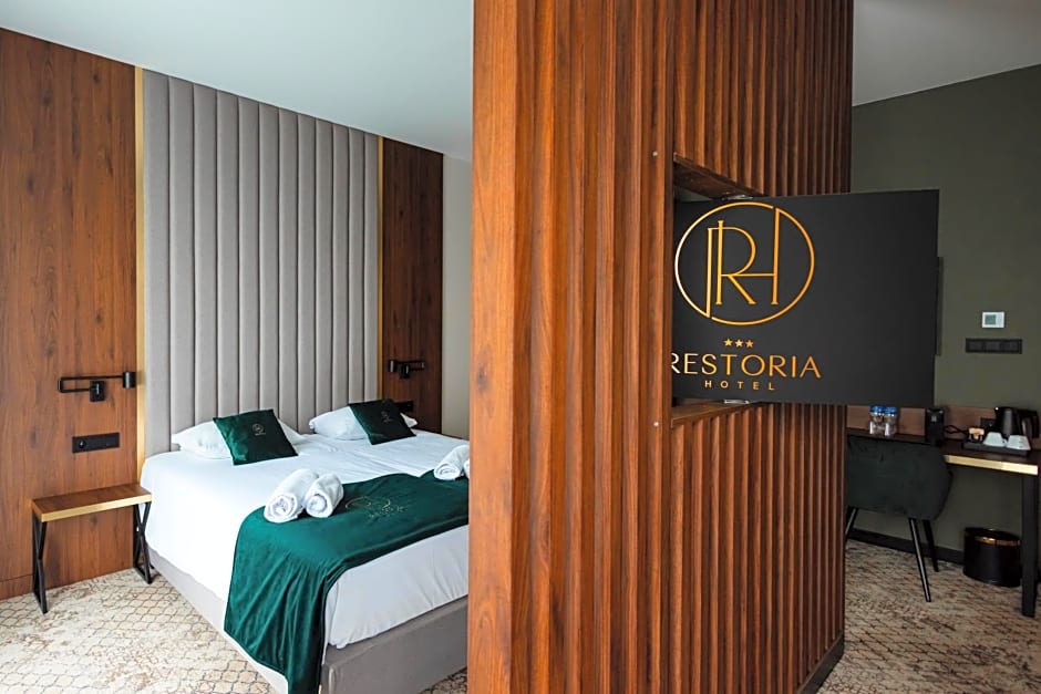 Restoria Hotel***
