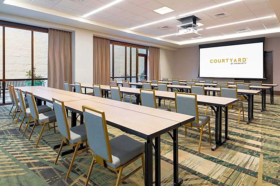 Courtyard by Marriott Atlanta Midtown