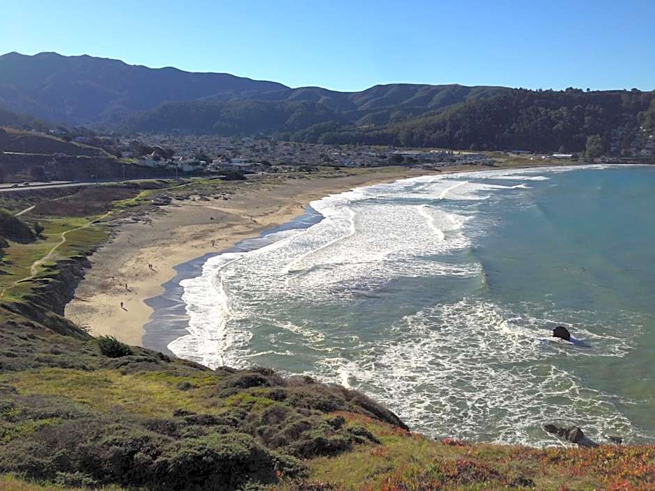 Pacifica Beach Hotel