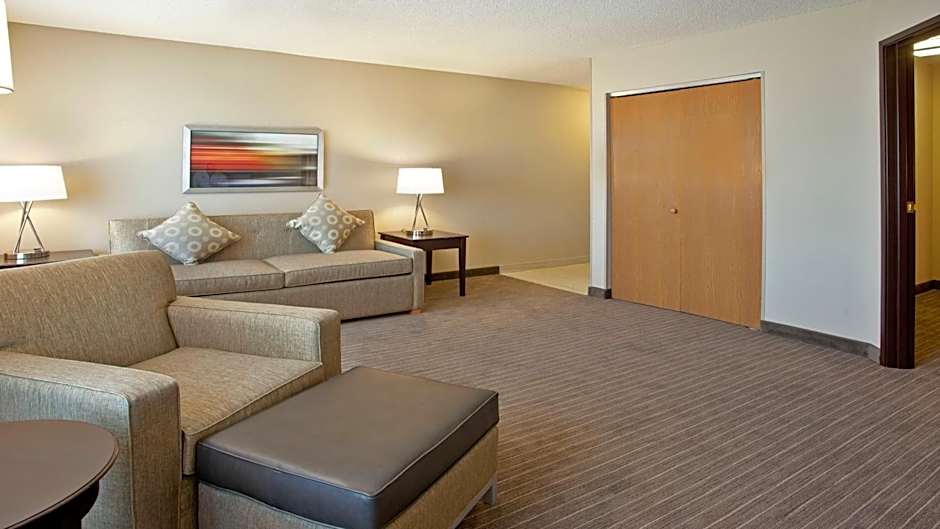 Holiday Inn Express Hotel & Suites Minneapolis - Minnetonka By IHG