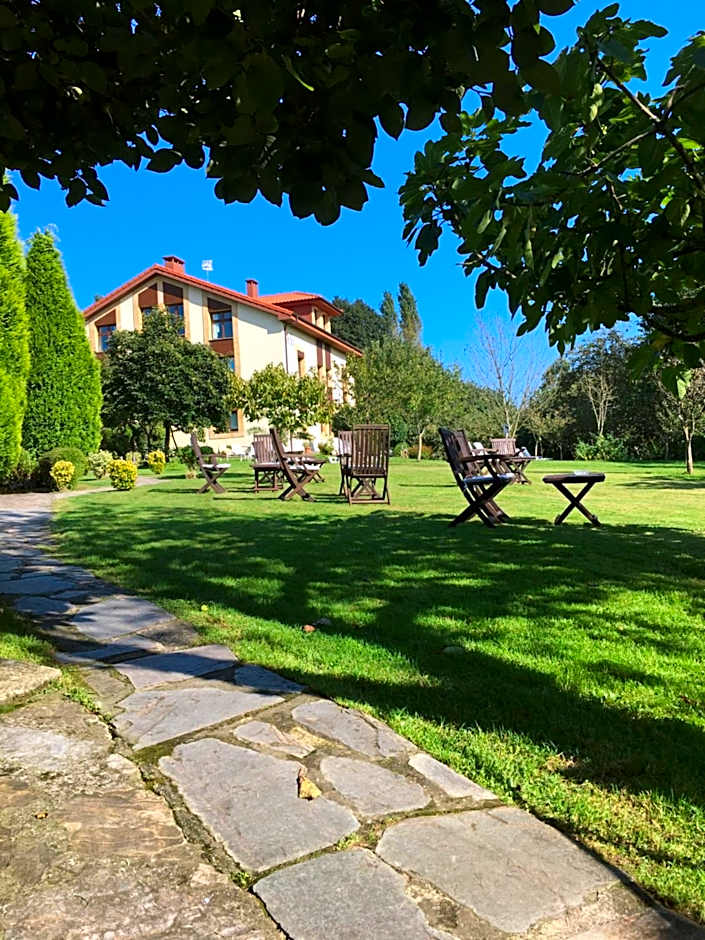 Hotel-Apartamentos La Arquera