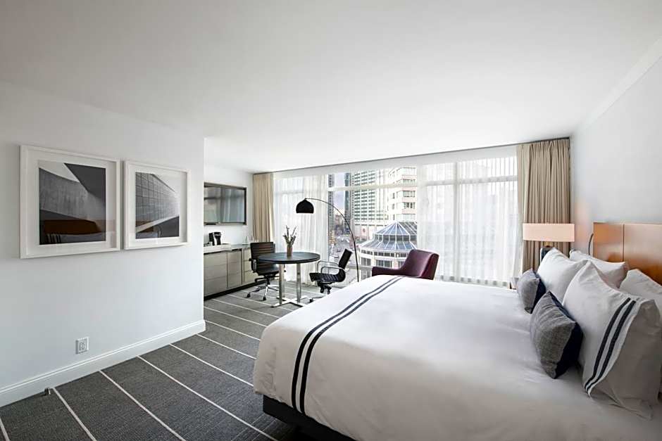 The Colonnade Hotel